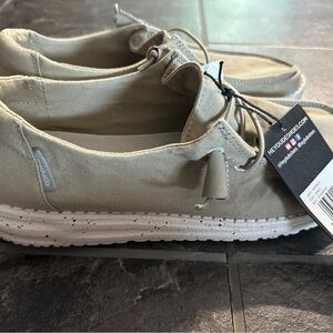 Hey Dude women’s - grey color - Slip-On Loafers - RETIRED COLOR